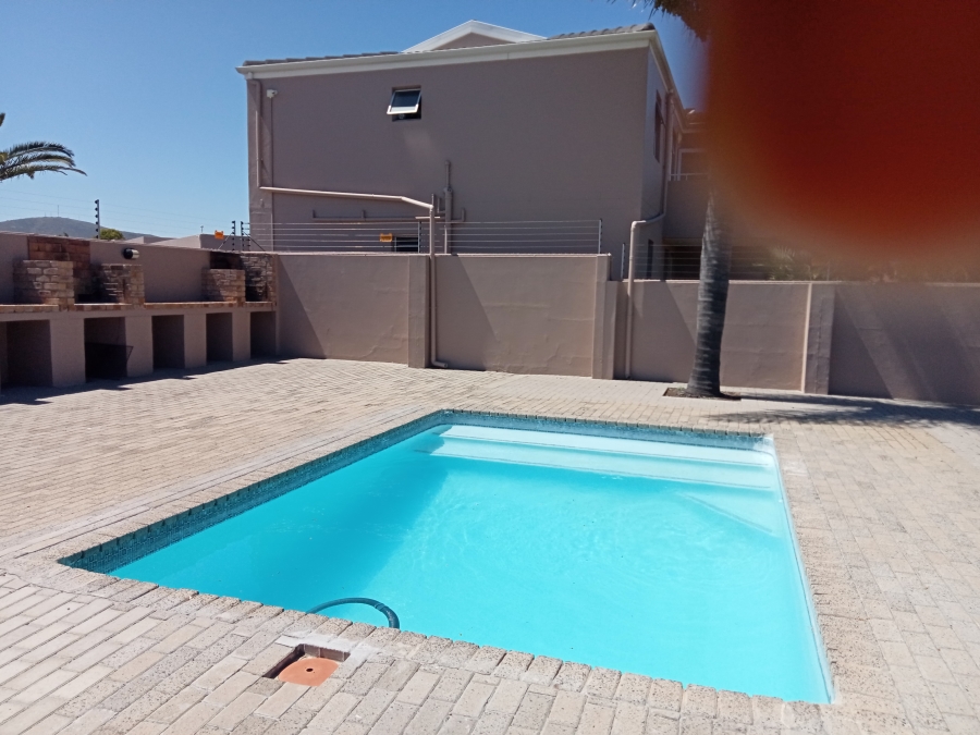 To Let 1 Bedroom Property for Rent in Bothasig Western Cape